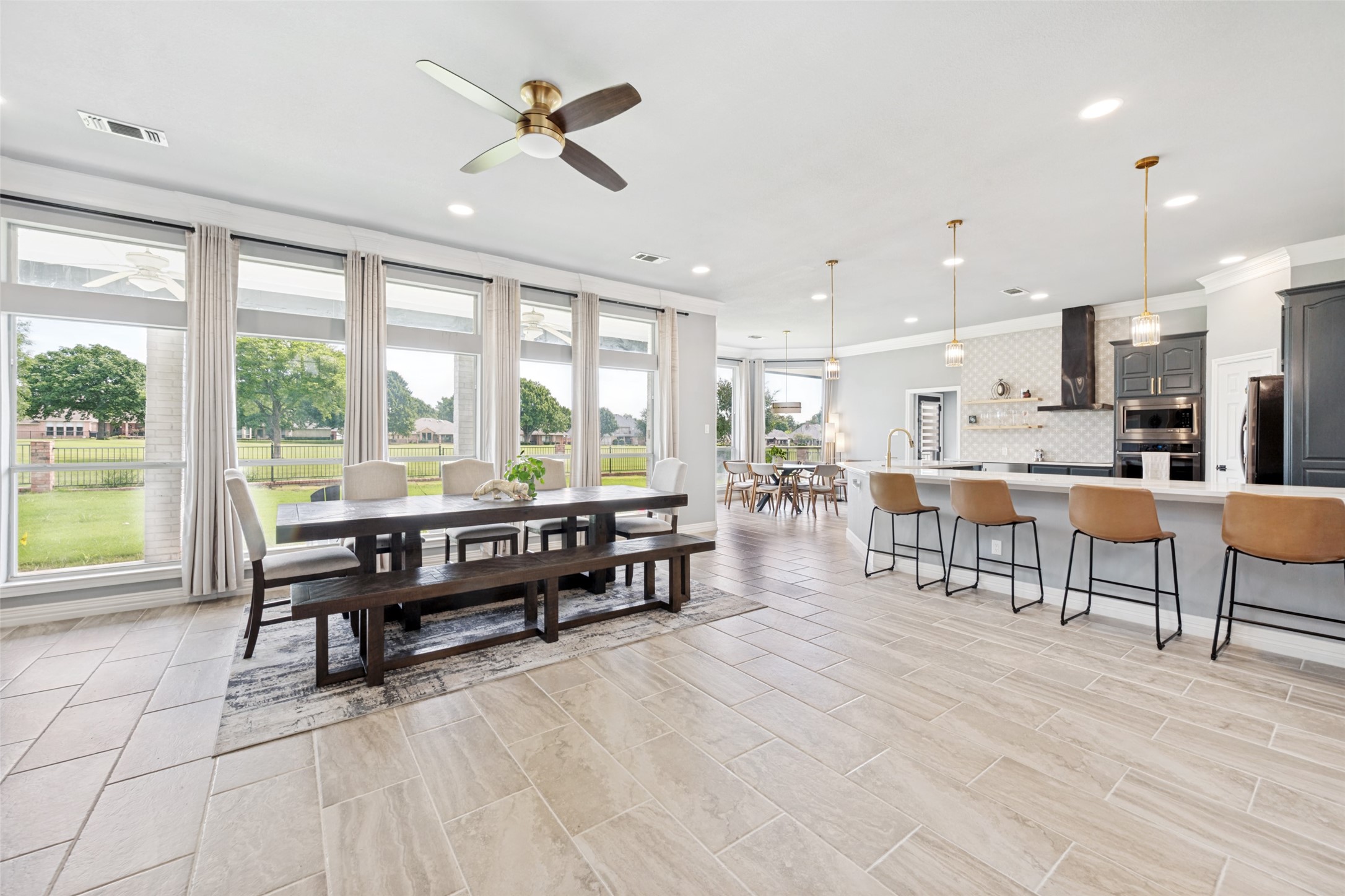 818 Riviera Drive Mansfield TX 76063