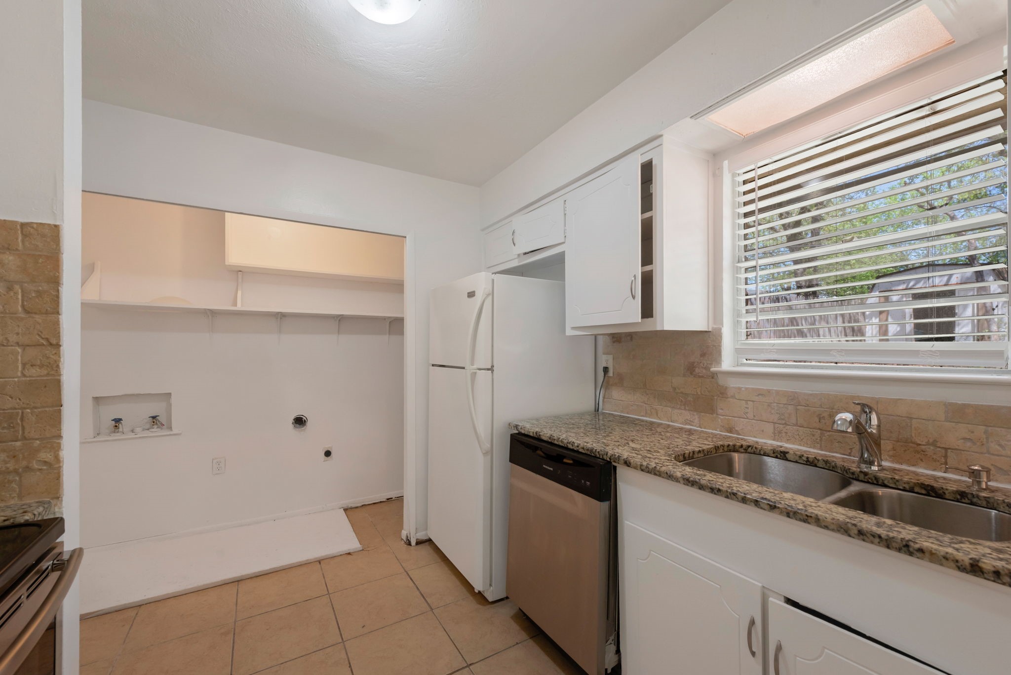 33 Somerset Terrace Bedford TX 76022