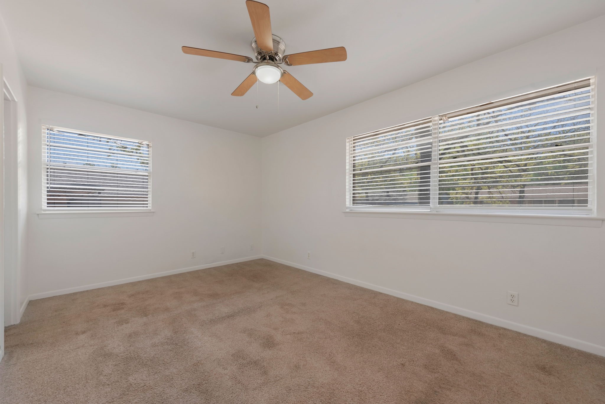 33 Somerset Terrace Bedford TX 76022