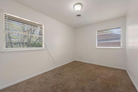 33 Somerset Terrace Bedford TX 76022