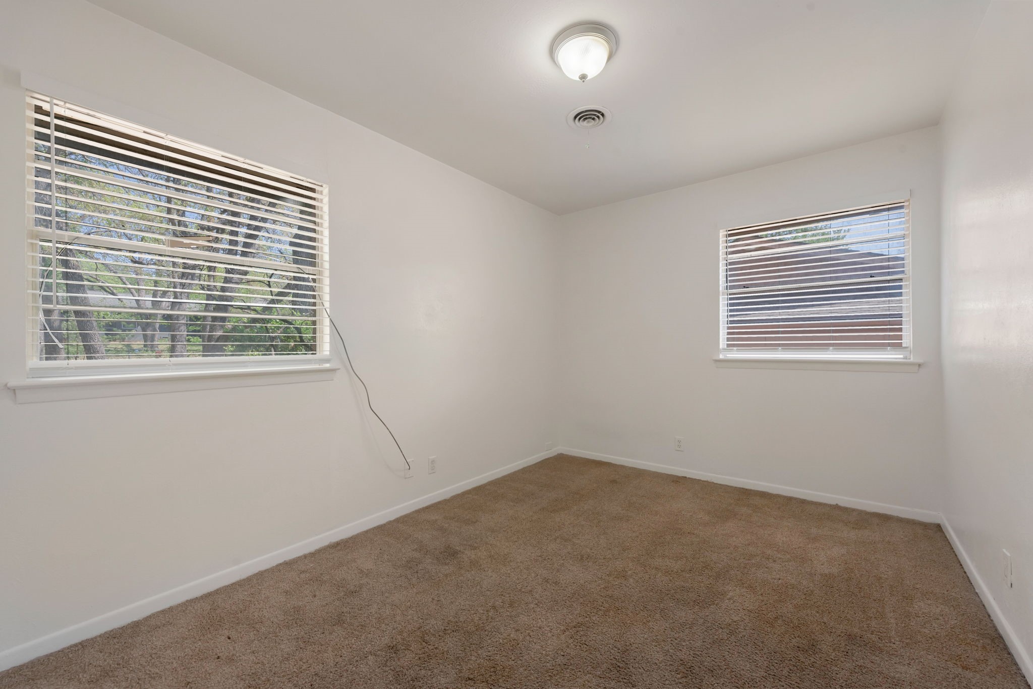 33 Somerset Terrace Bedford TX 76022