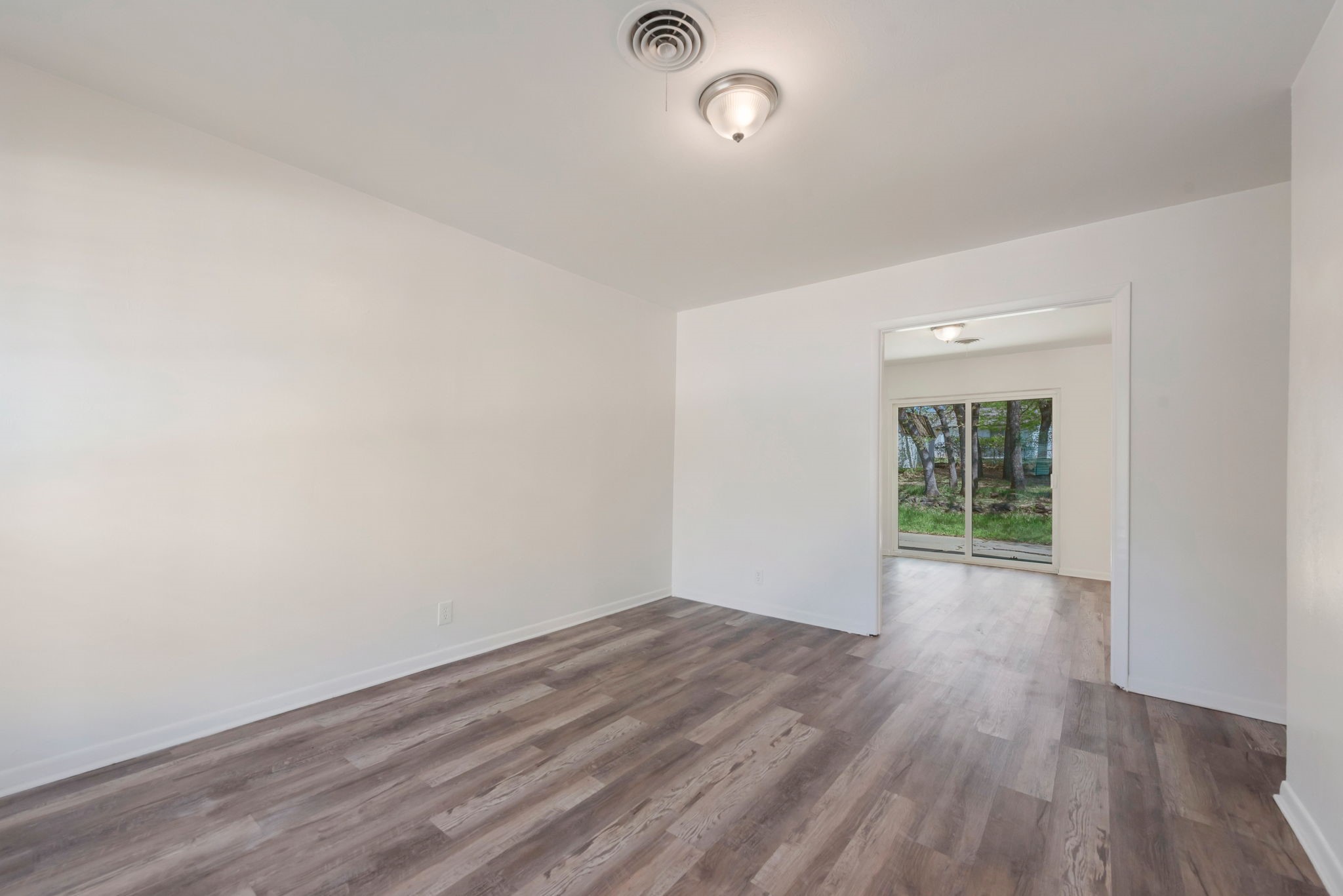 33 Somerset Terrace Bedford TX 76022