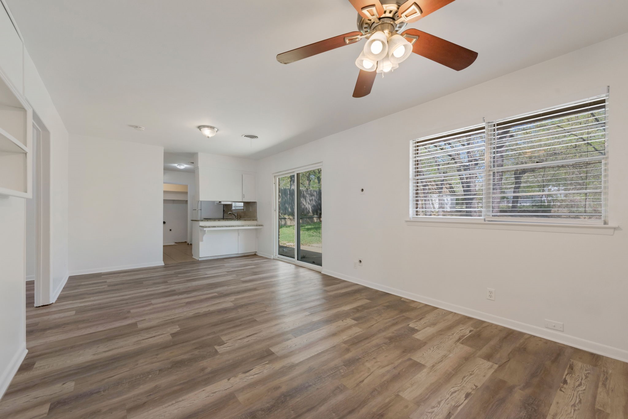 33 Somerset Terrace Bedford TX 76022