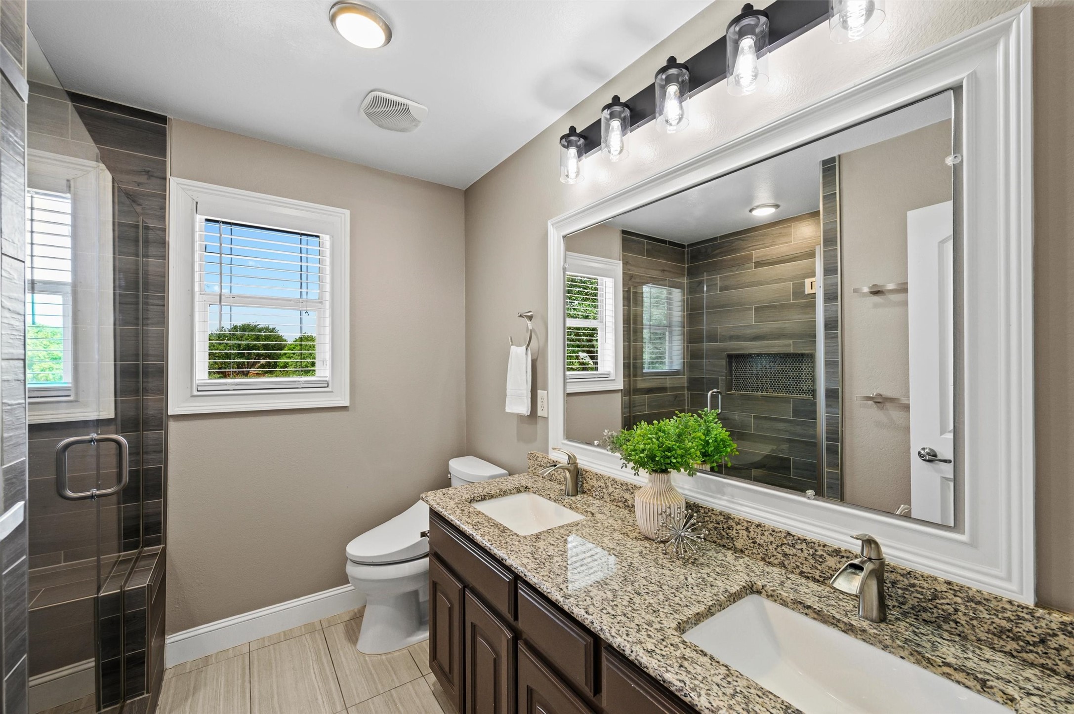 2401 Juneau Court Corinth TX 76210