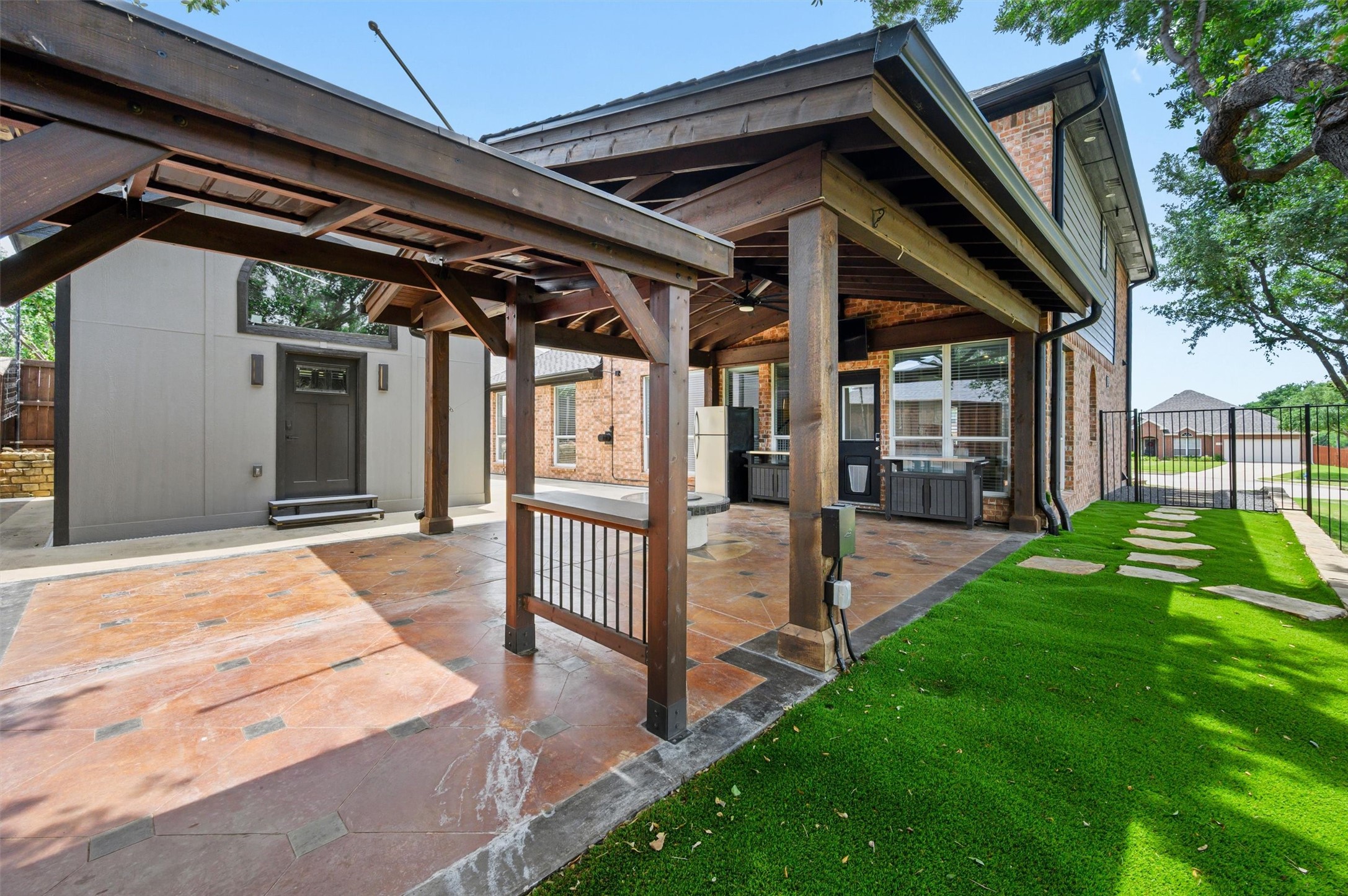 2401 Juneau Court Corinth TX 76210