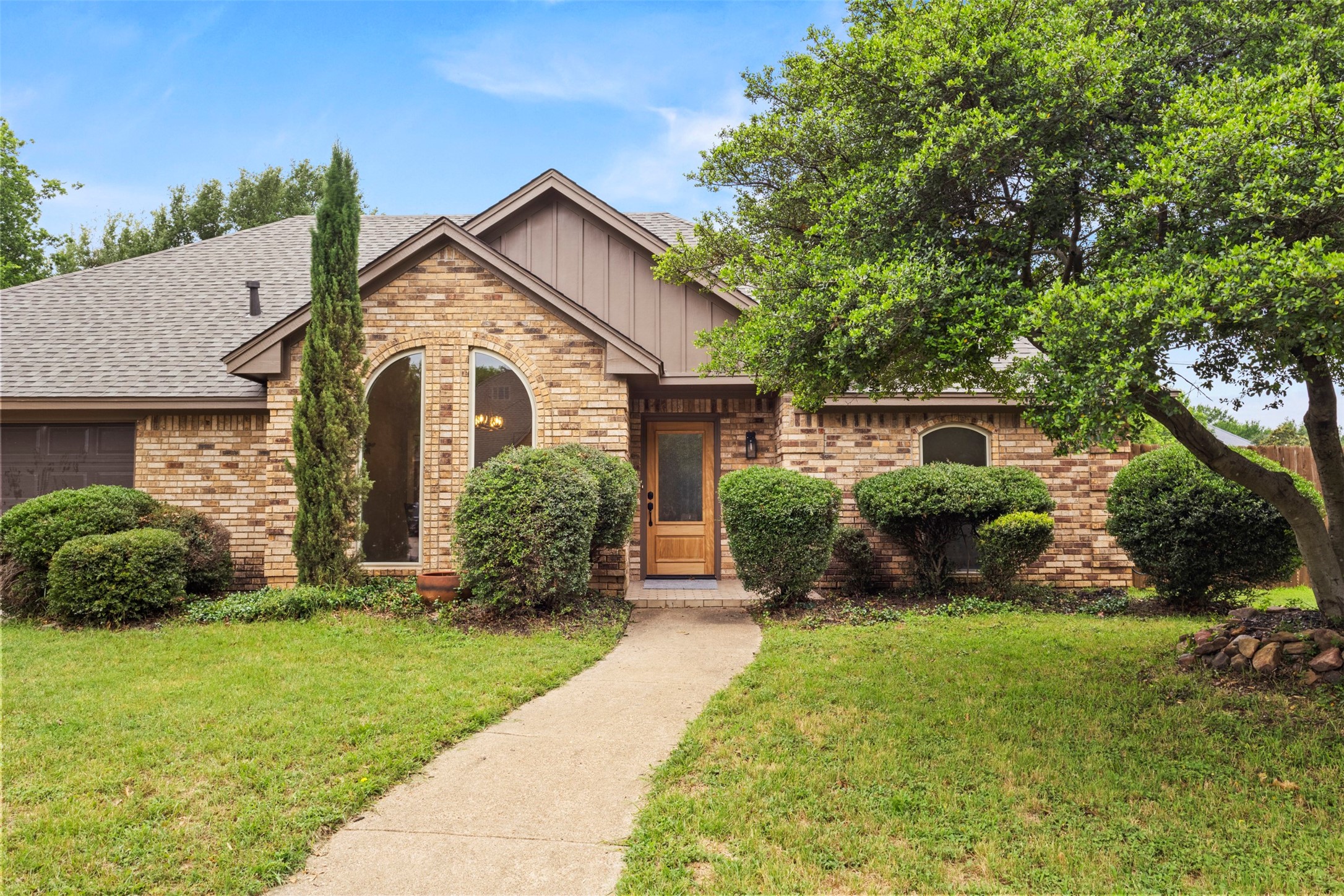 6000 Kenilworth Drive Arlington TX 76001