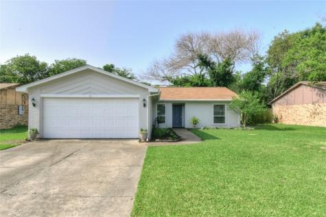 1304 Tobie Layne Street Benbrook TX 76126