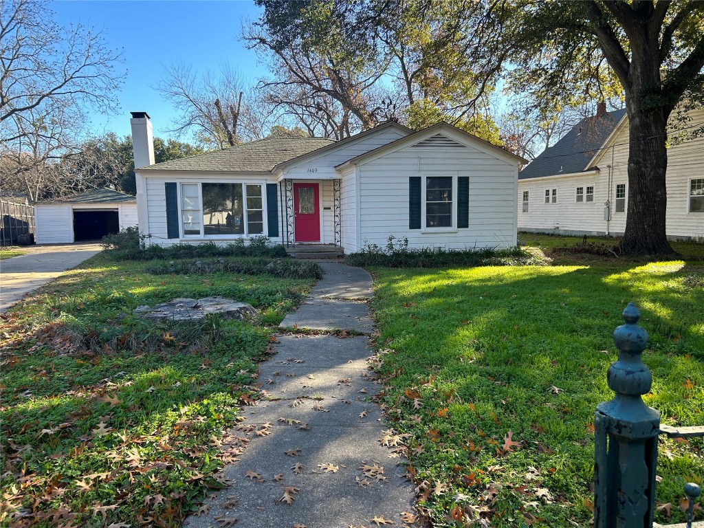 1409 S Houston Street Kaufman TX 75142