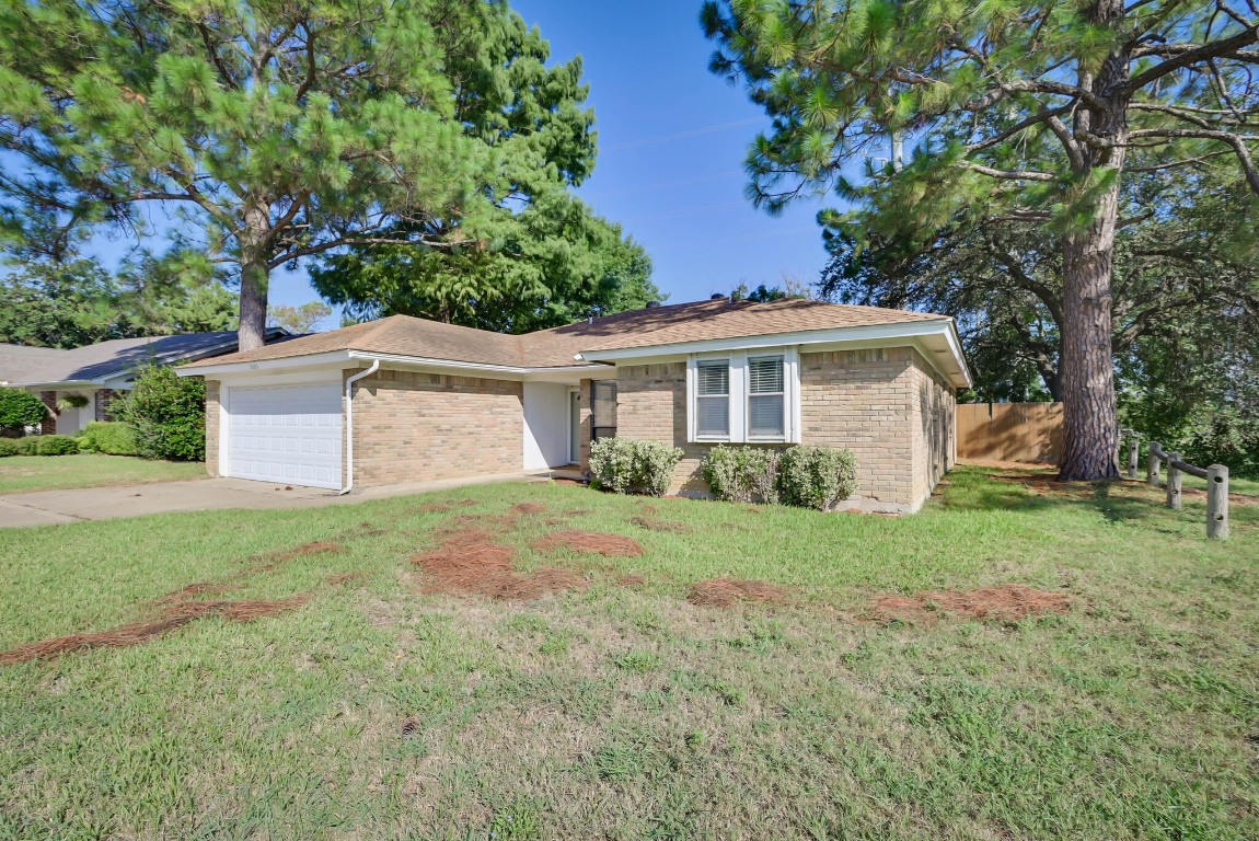 5605 Valley Meadow Drive Arlington TX 76016