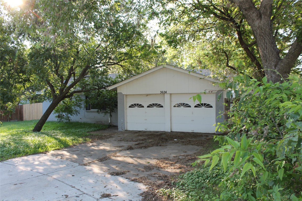 3624 Swan Court Haltom City TX 76117