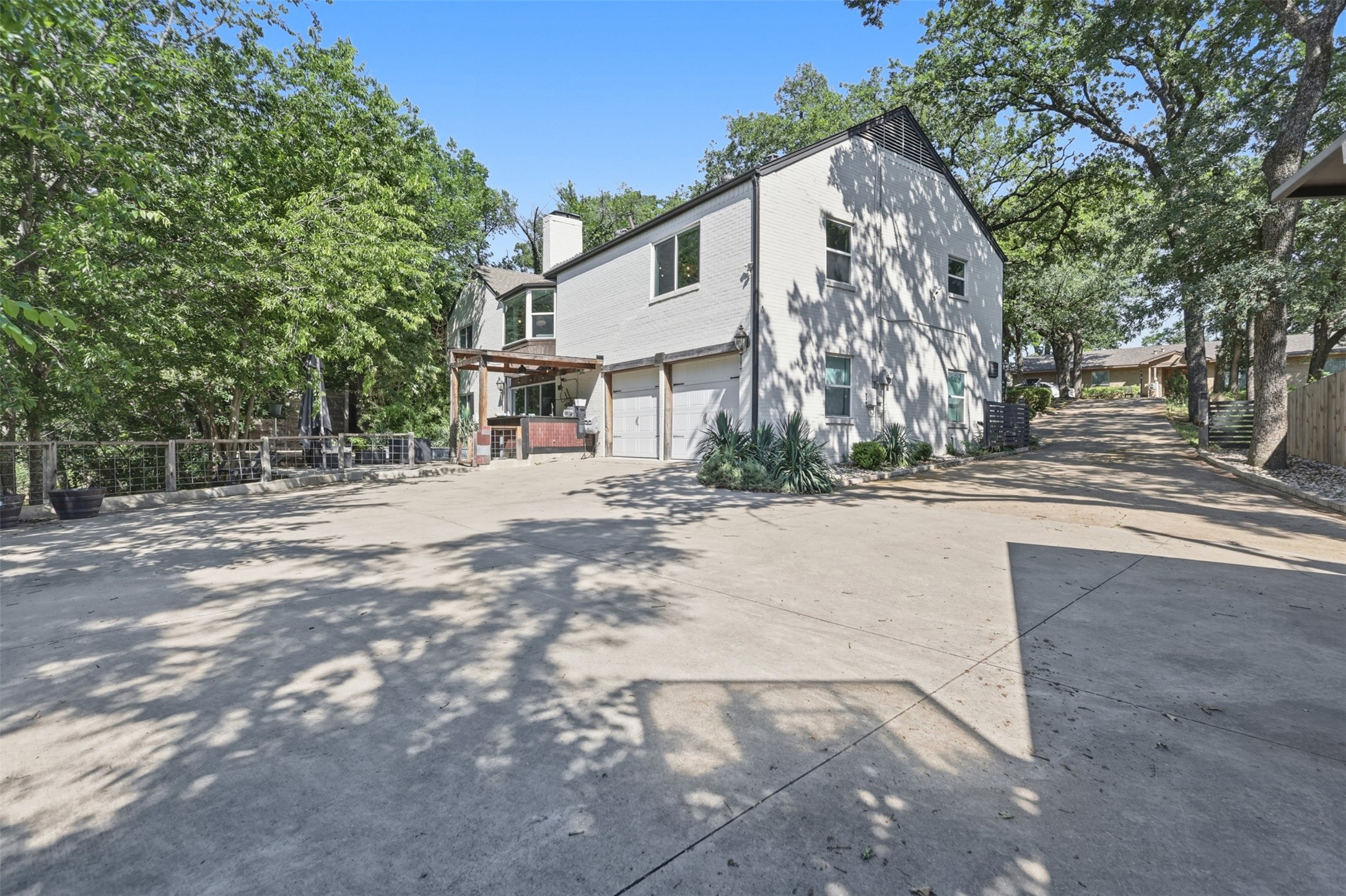 2112 Coral Drive Arlington TX 76010