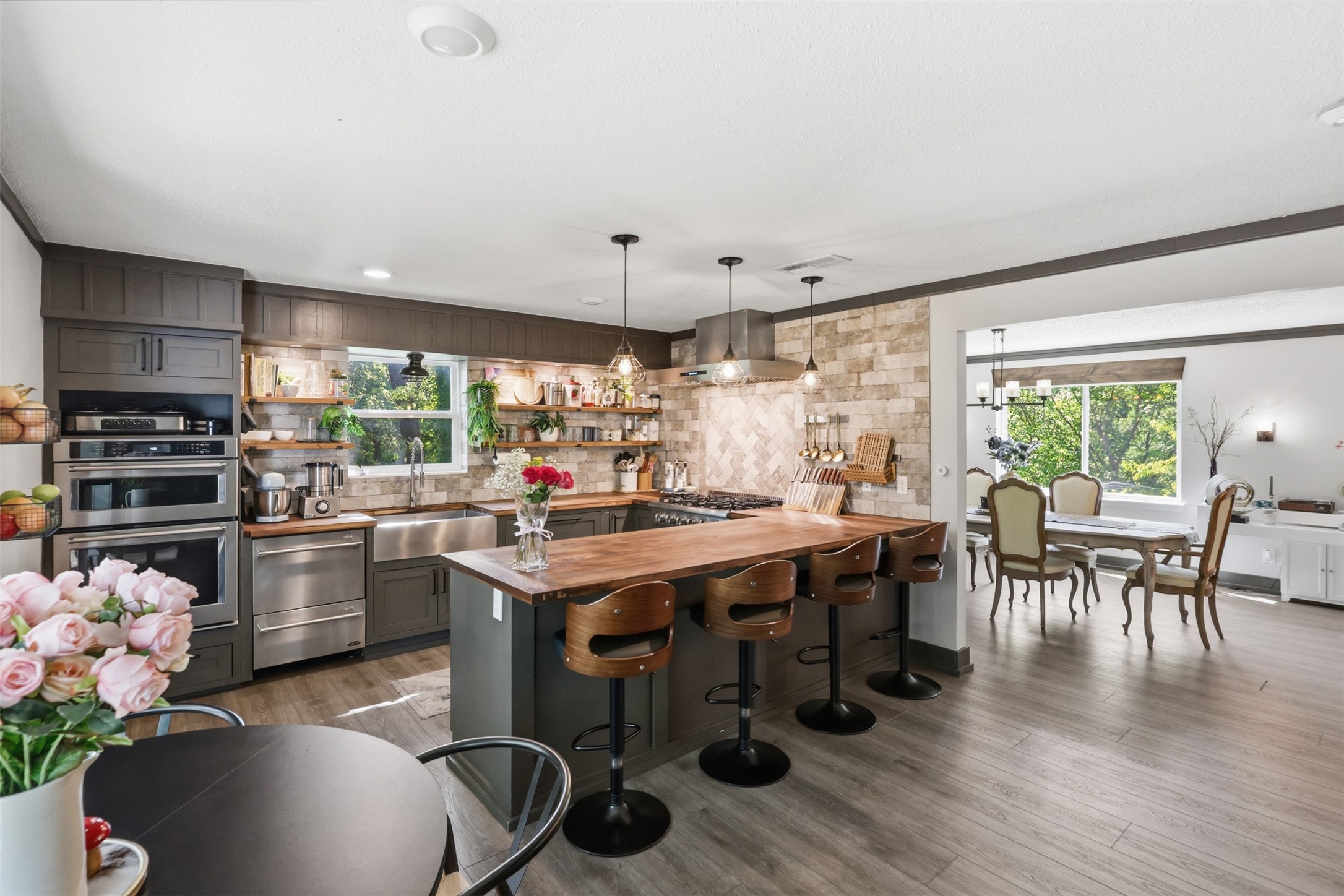 2112 Coral Drive Arlington TX 76010