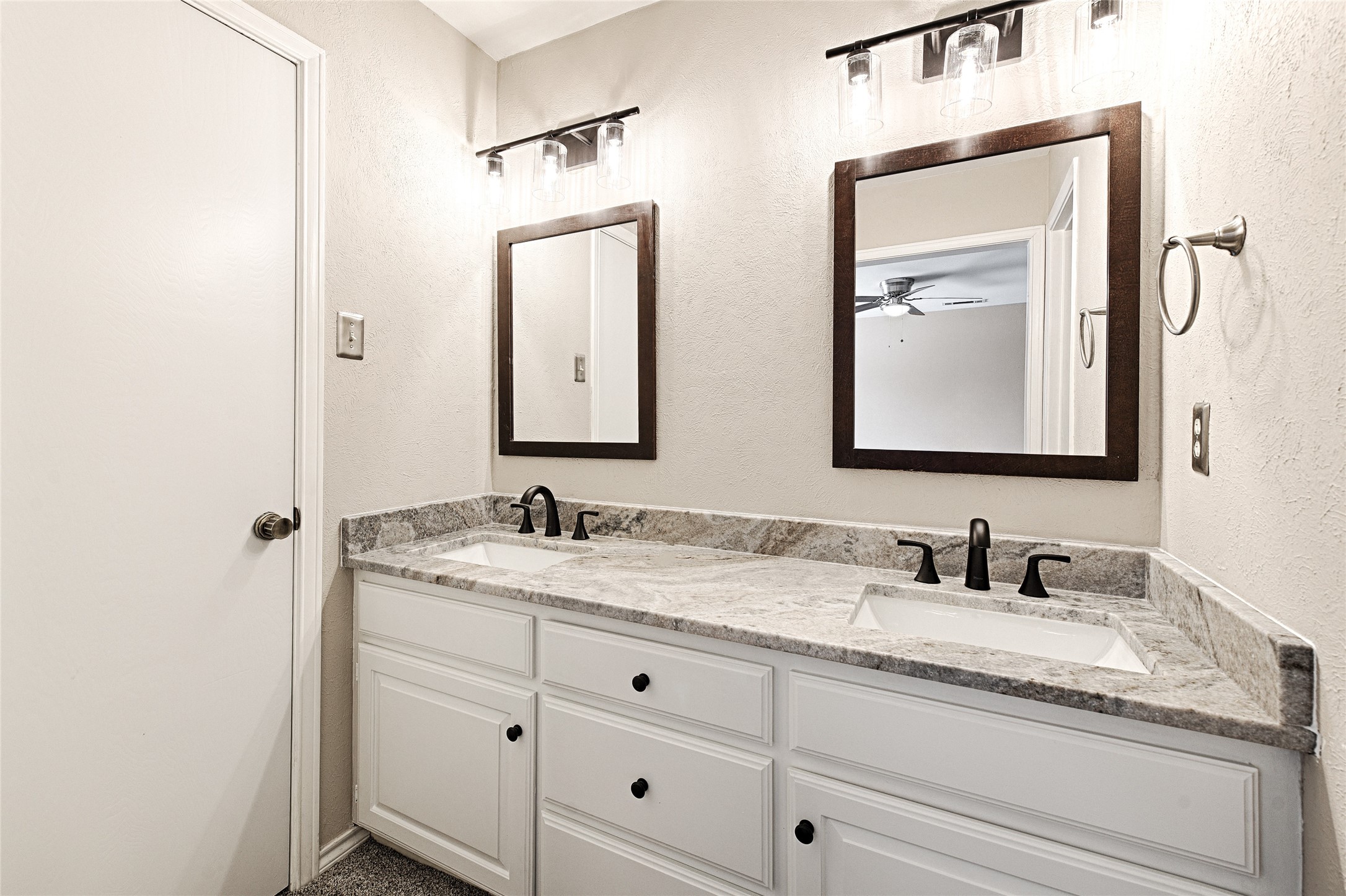 614 Brookfield Drive Garland TX 75040