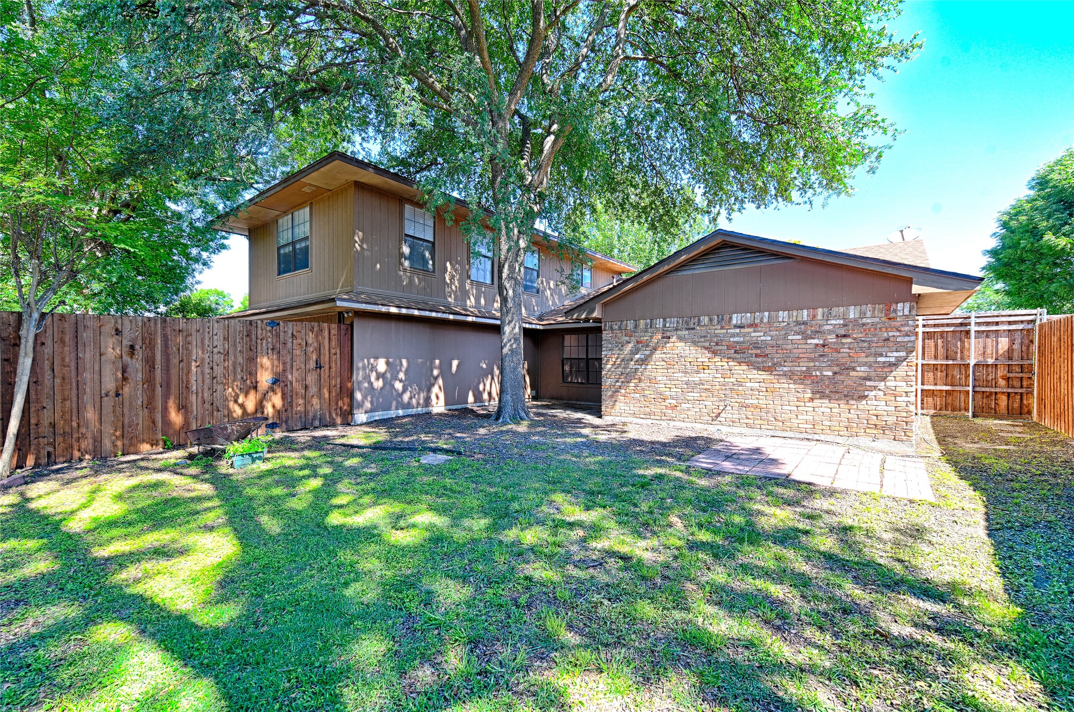 614 Brookfield Drive Garland TX 75040