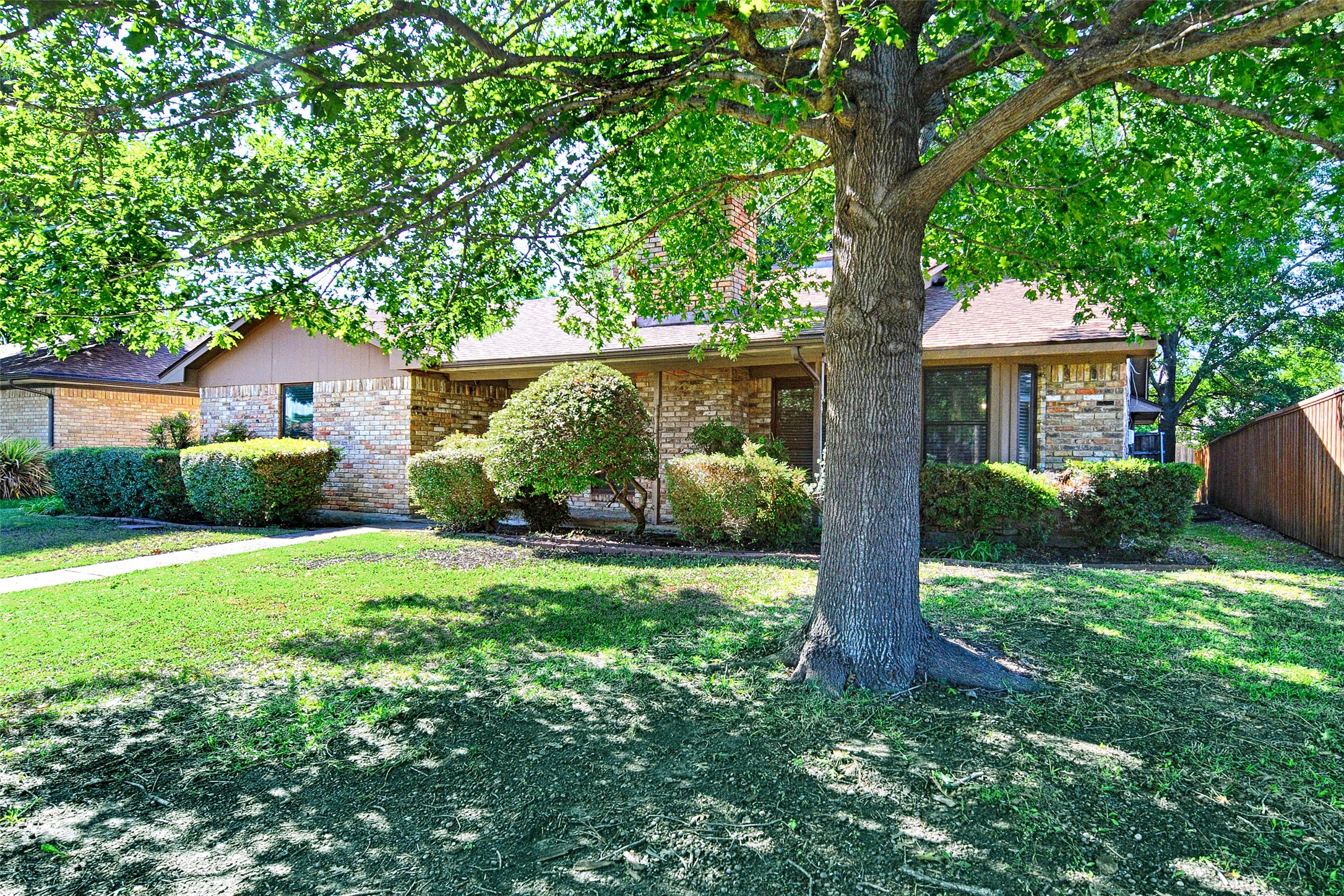 614 Brookfield Drive Garland TX 75040