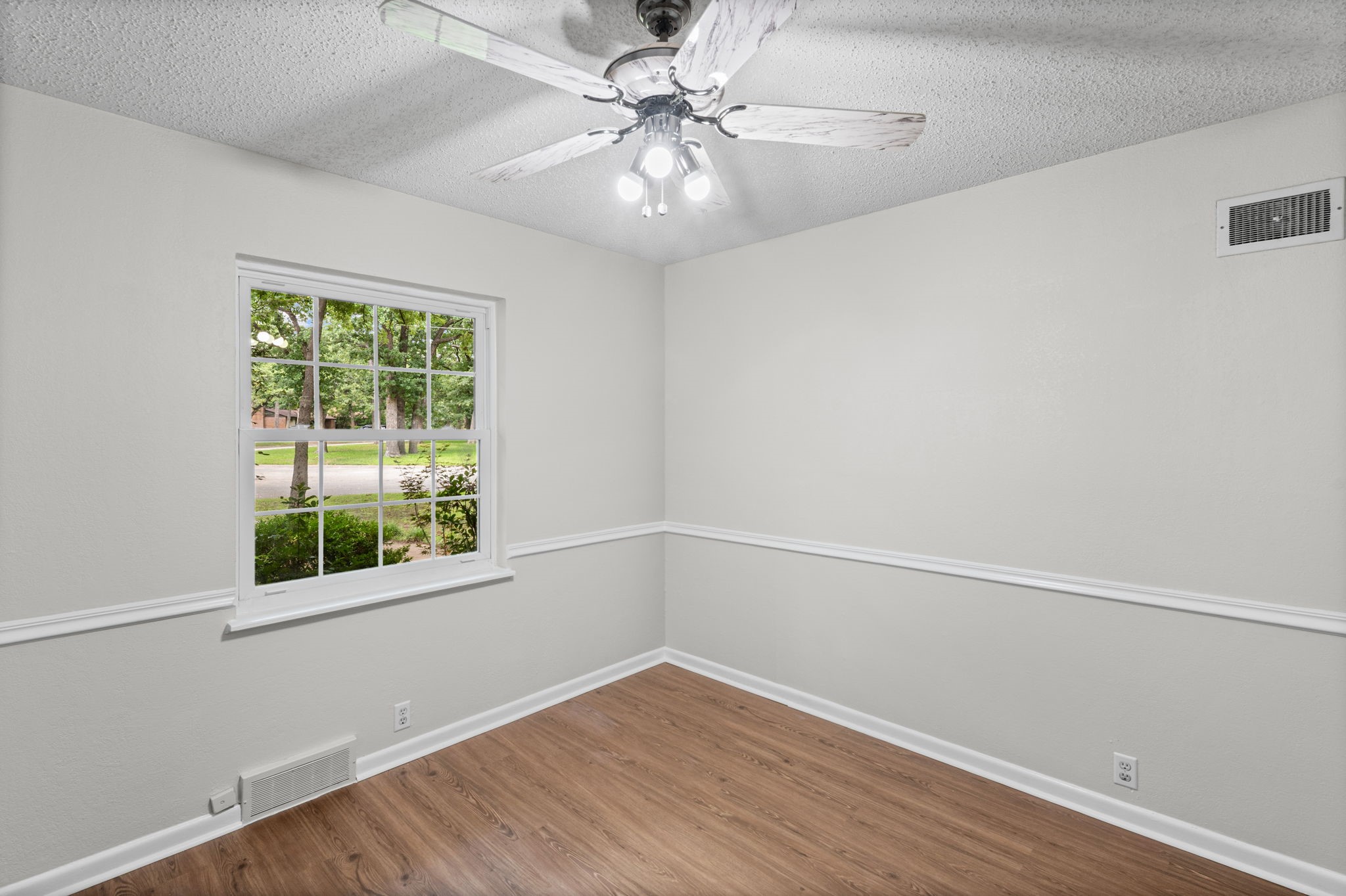1311 W Lavender Lane Arlington TX 76013