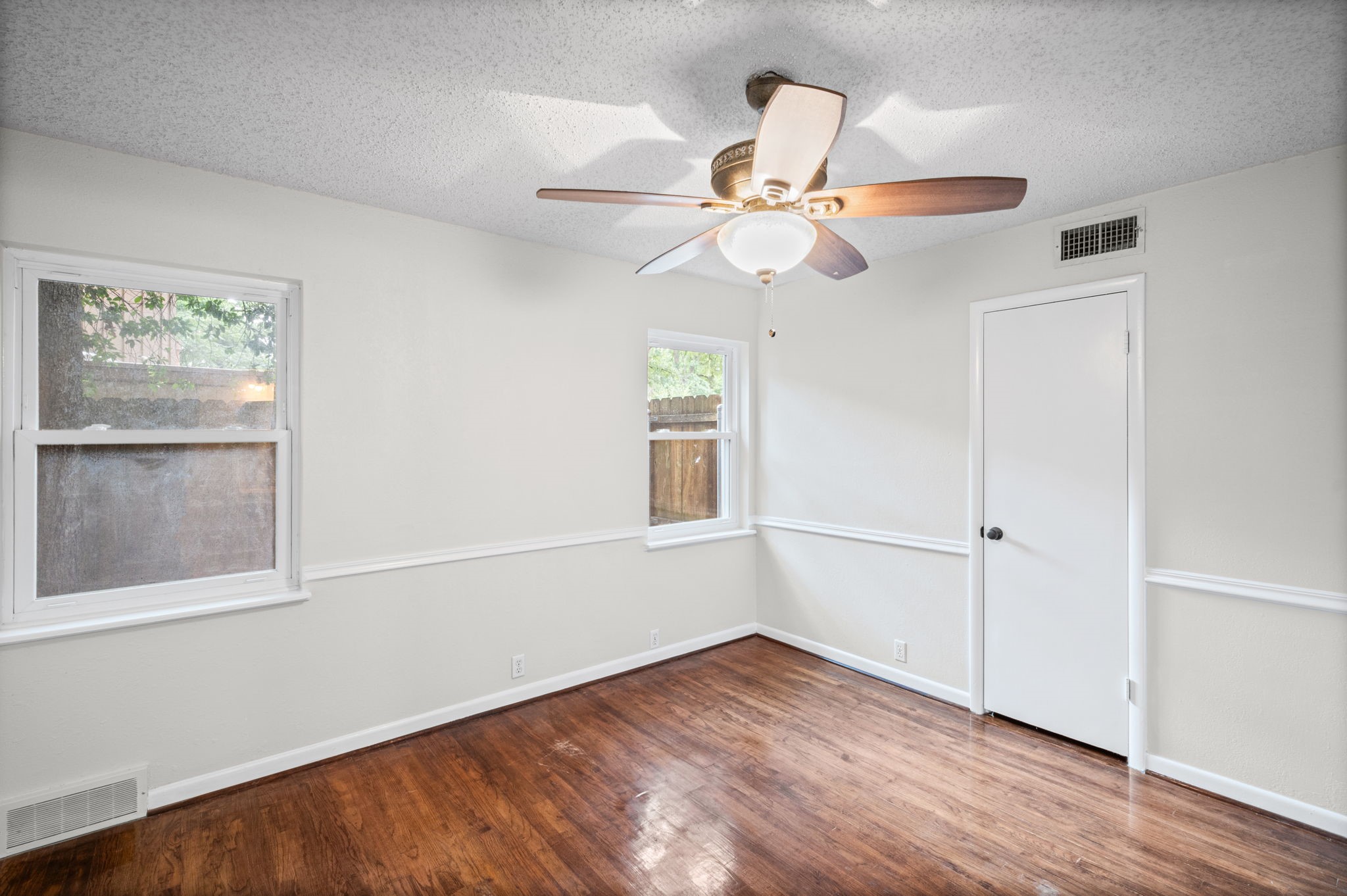 1311 W Lavender Lane Arlington TX 76013