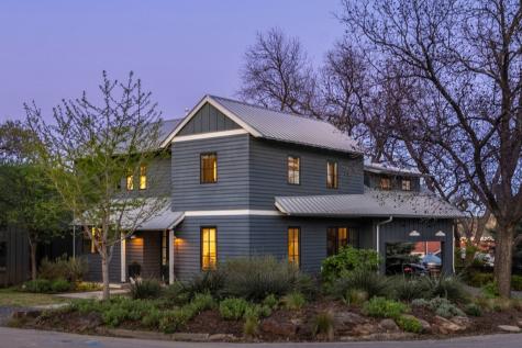 9402 Peninsula Drive Dallas TX 75218