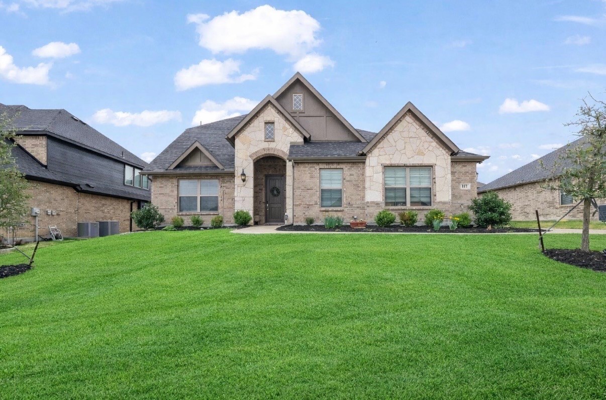 117 Street Elias Drive Burleson TX 76028