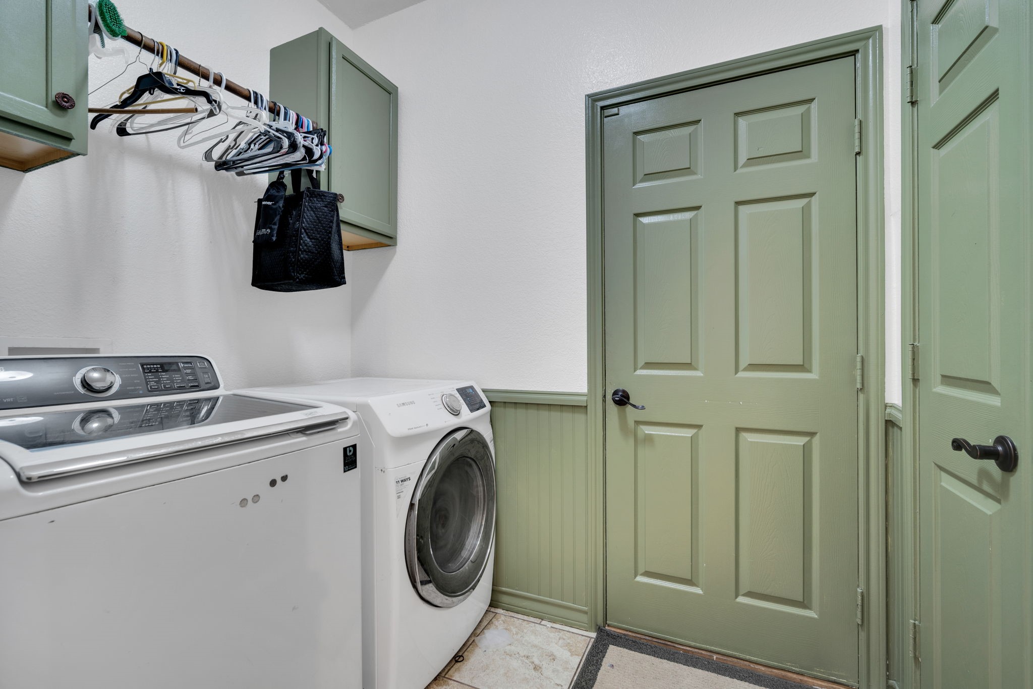517 Crawford Drive Burleson TX 76028