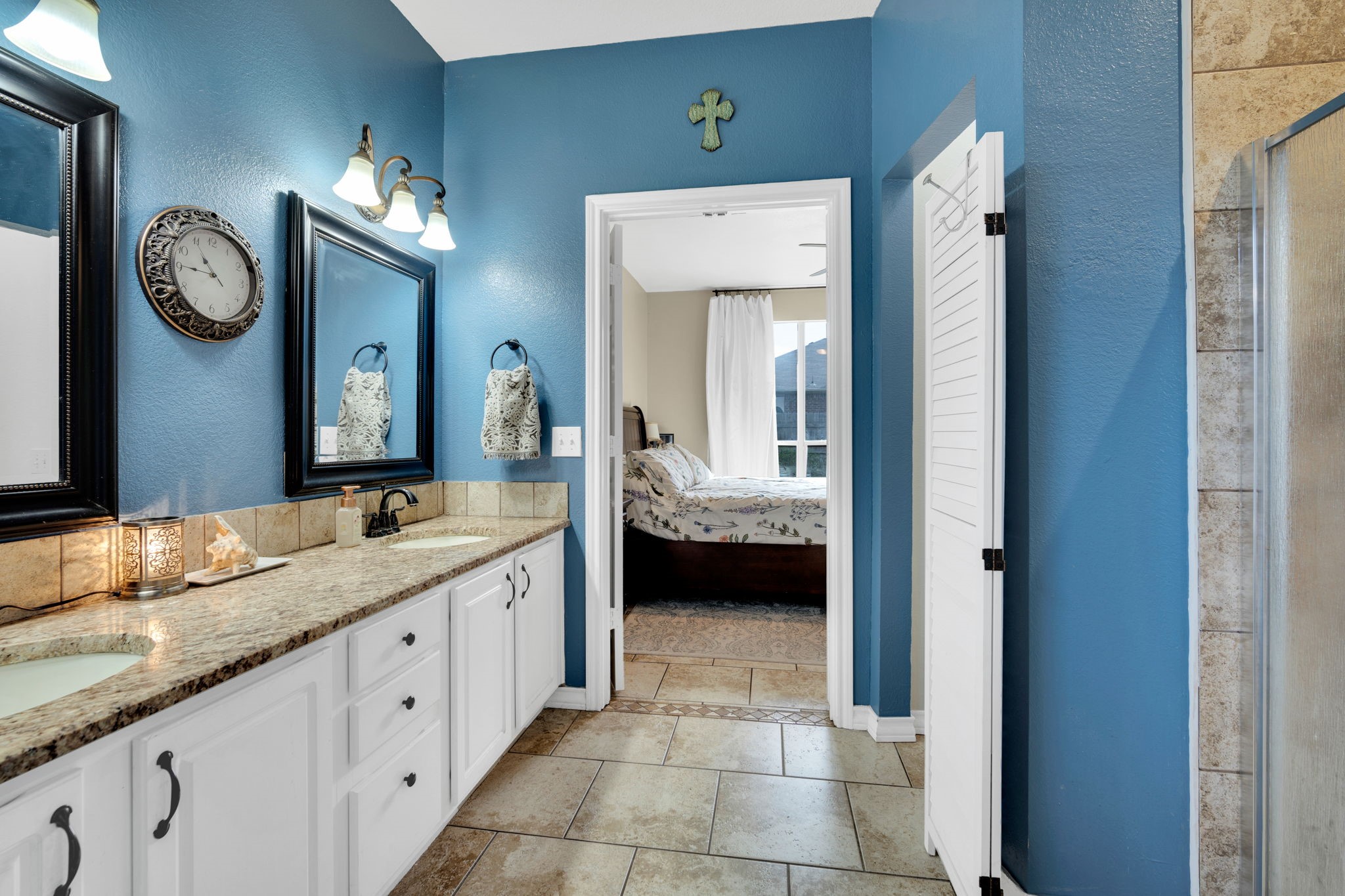517 Crawford Drive Burleson TX 76028