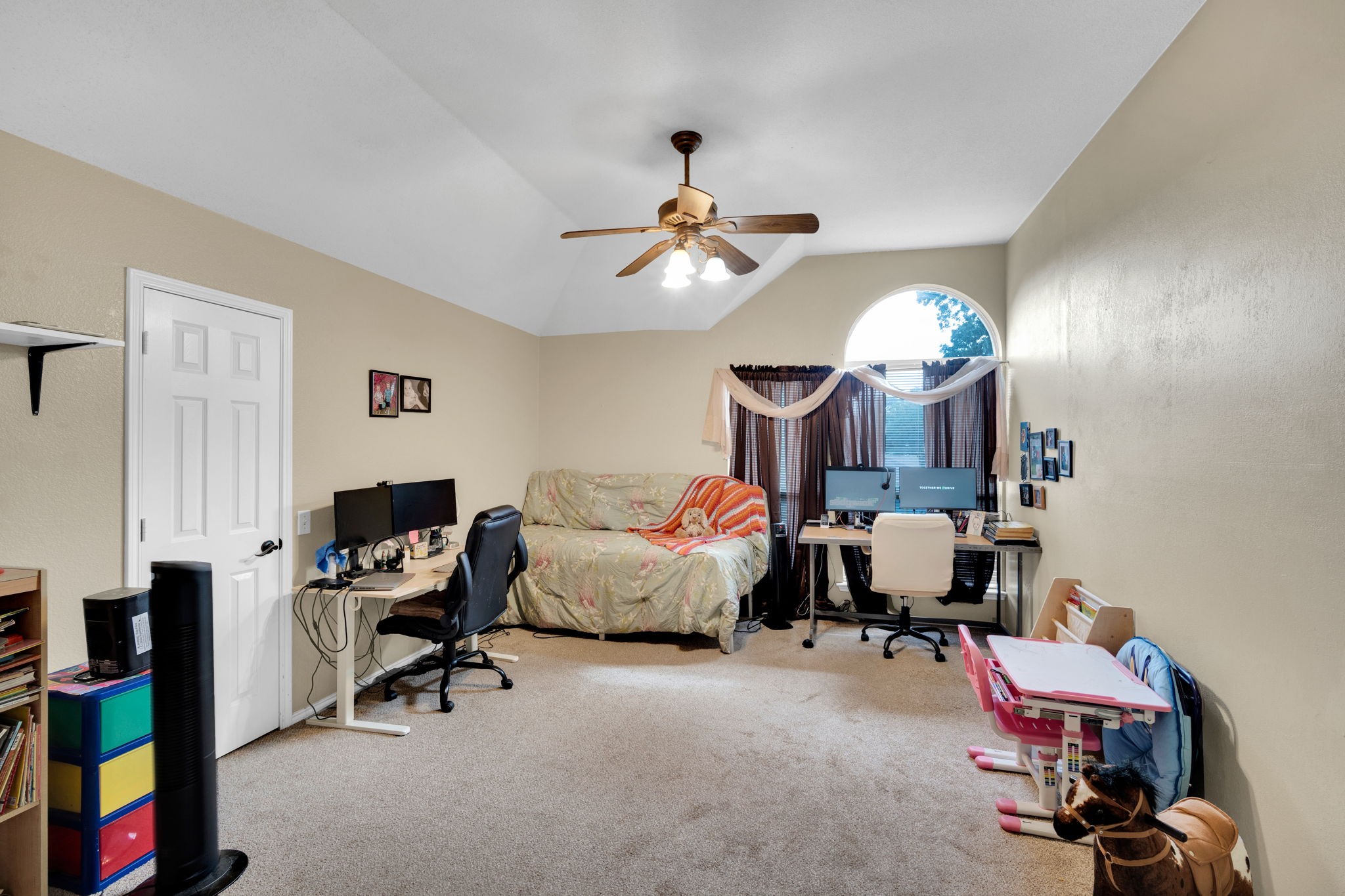 517 Crawford Drive Burleson TX 76028