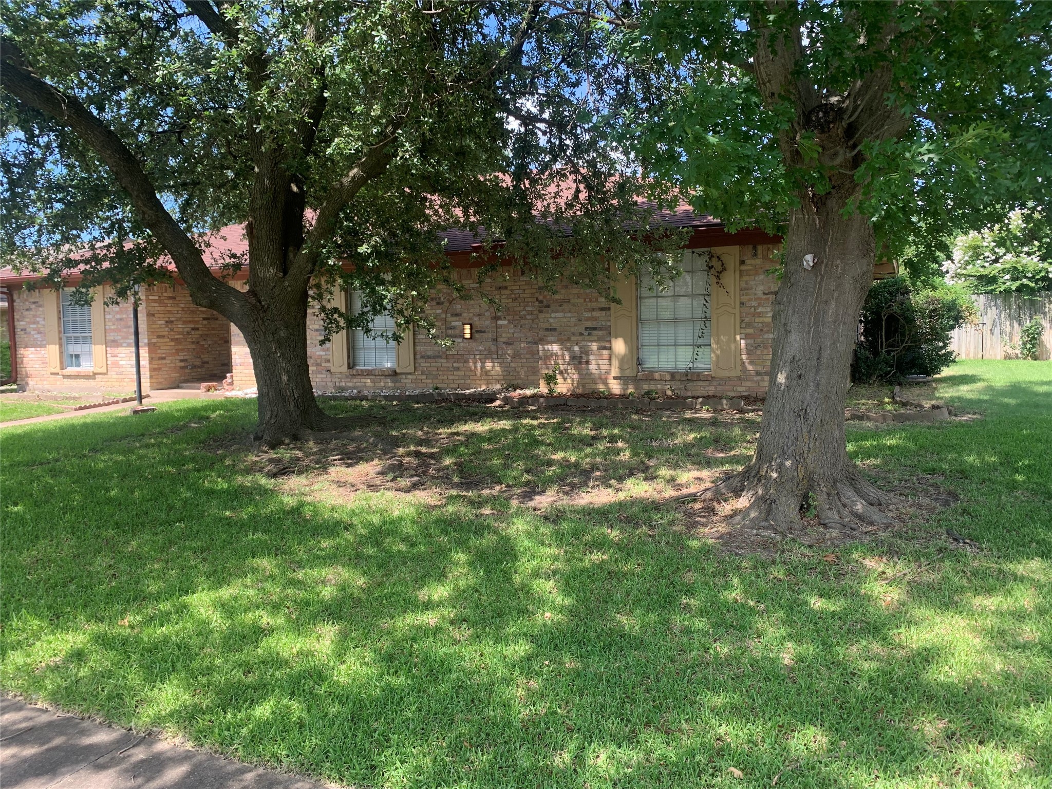 1726 Crescent Drive Sherman TX 75092
