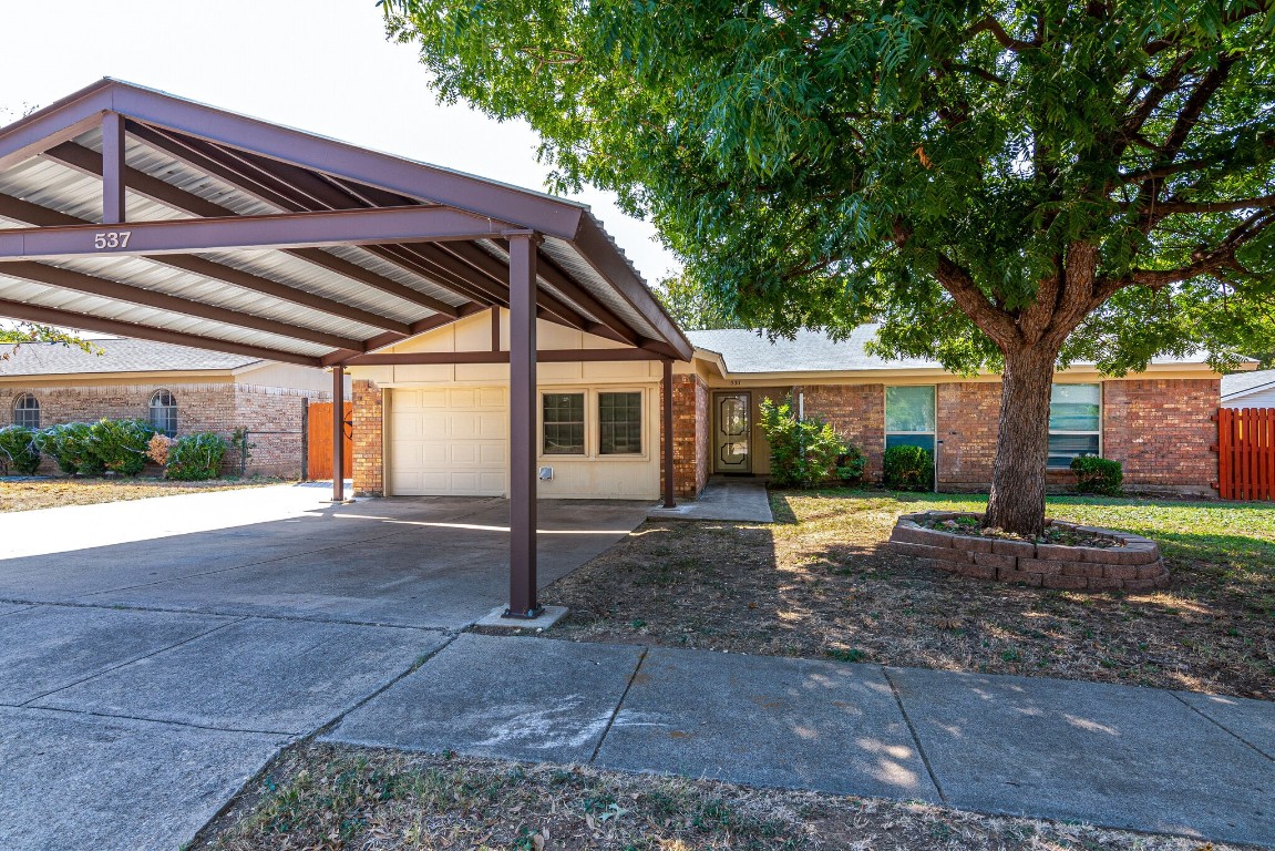 537 Saddle Ridge Lane Saginaw TX 76179