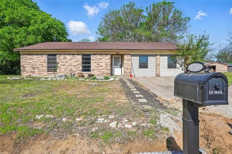 206 Thomas Street Joshua TX 76058