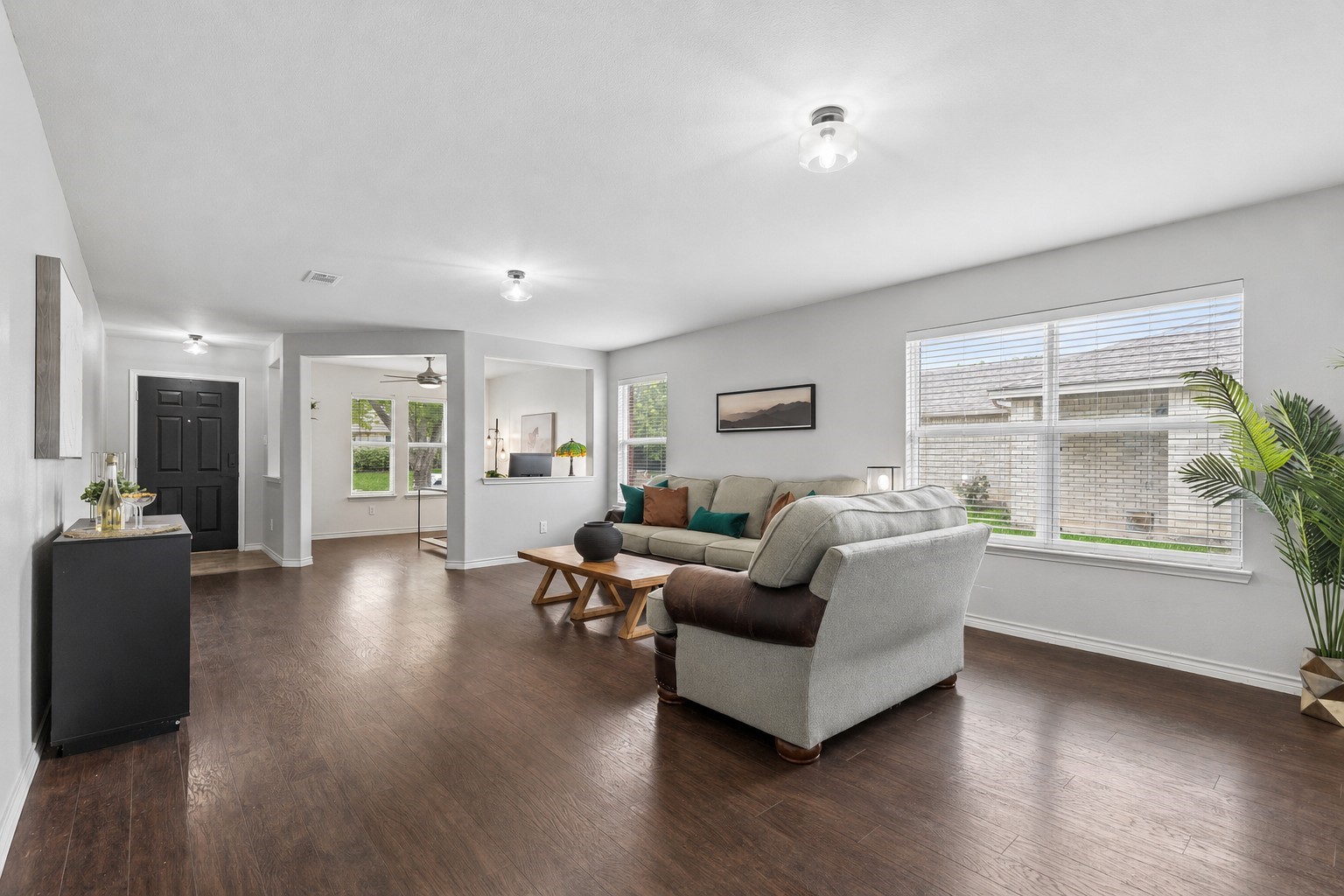 620 Sotogrande Street Grand Prairie TX 75051
