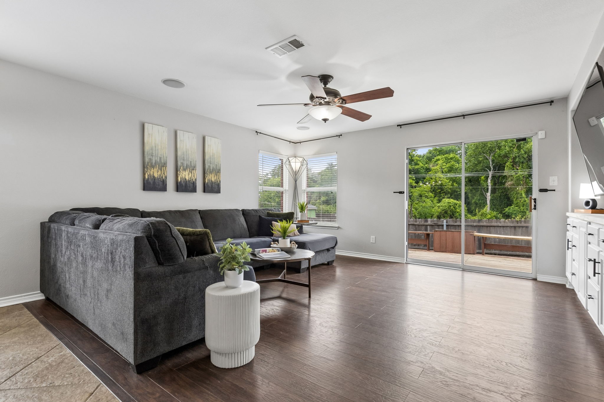 620 Sotogrande Street Grand Prairie TX 75051