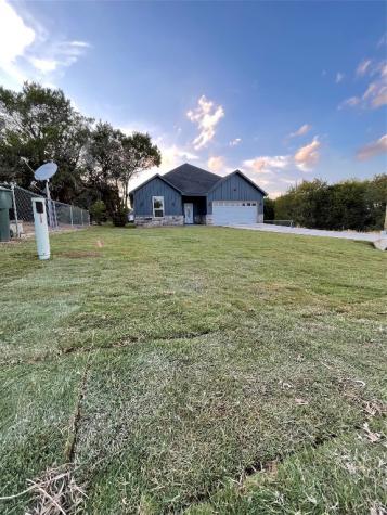 2502 Neil Court Granbury TX 76048
