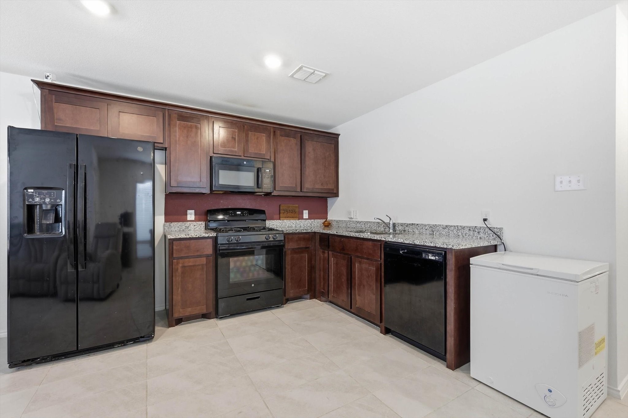 454 Eagle Wind Way Ferris TX 75125