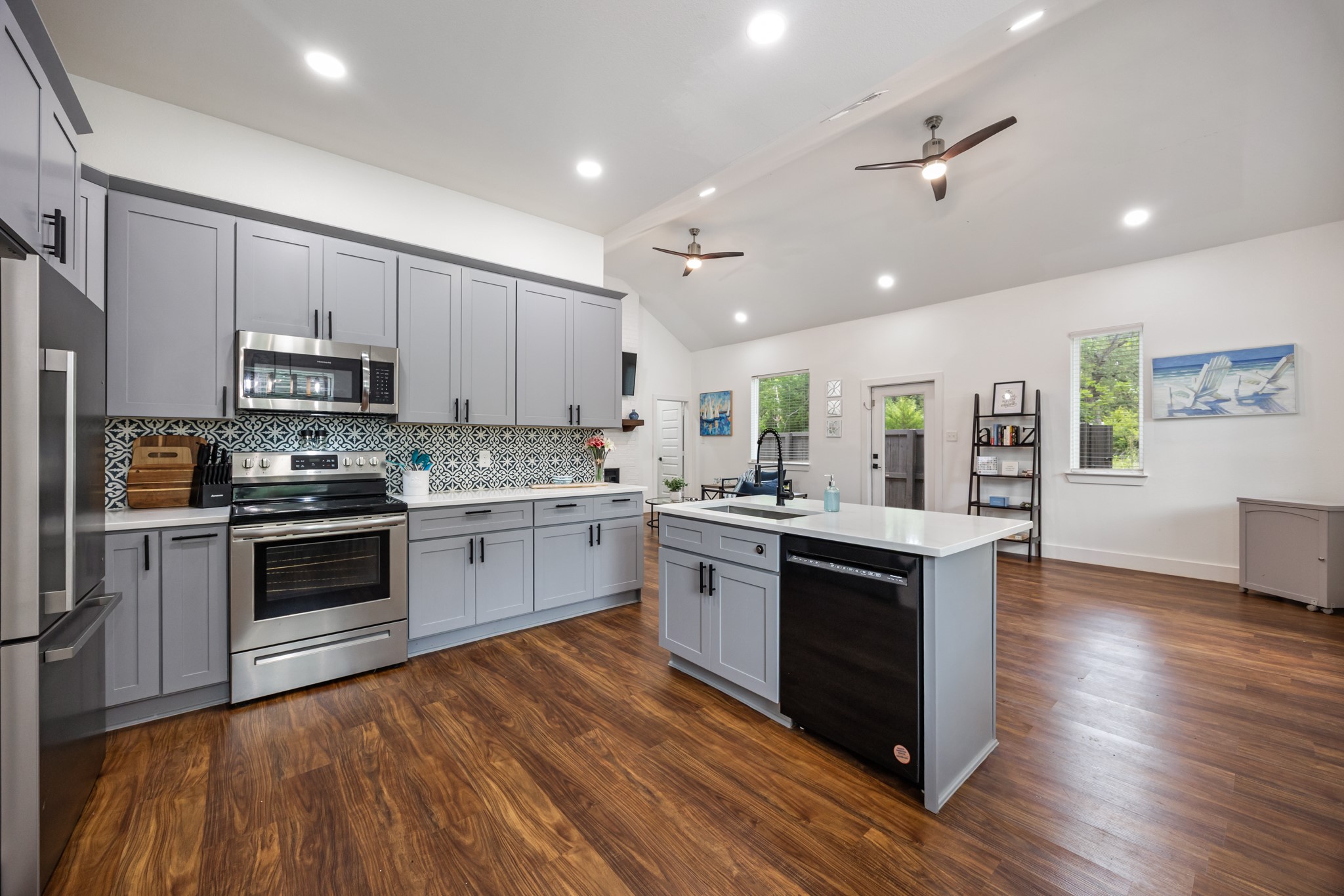 225 S Cherokee Shores Drive Mabank TX 75156