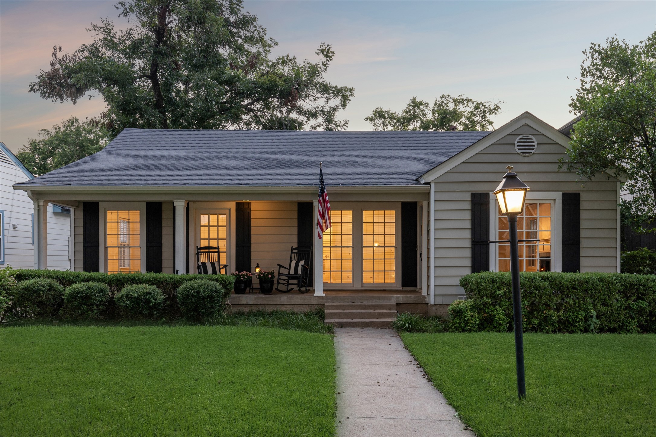 4329 Concho Street Dallas TX 75206