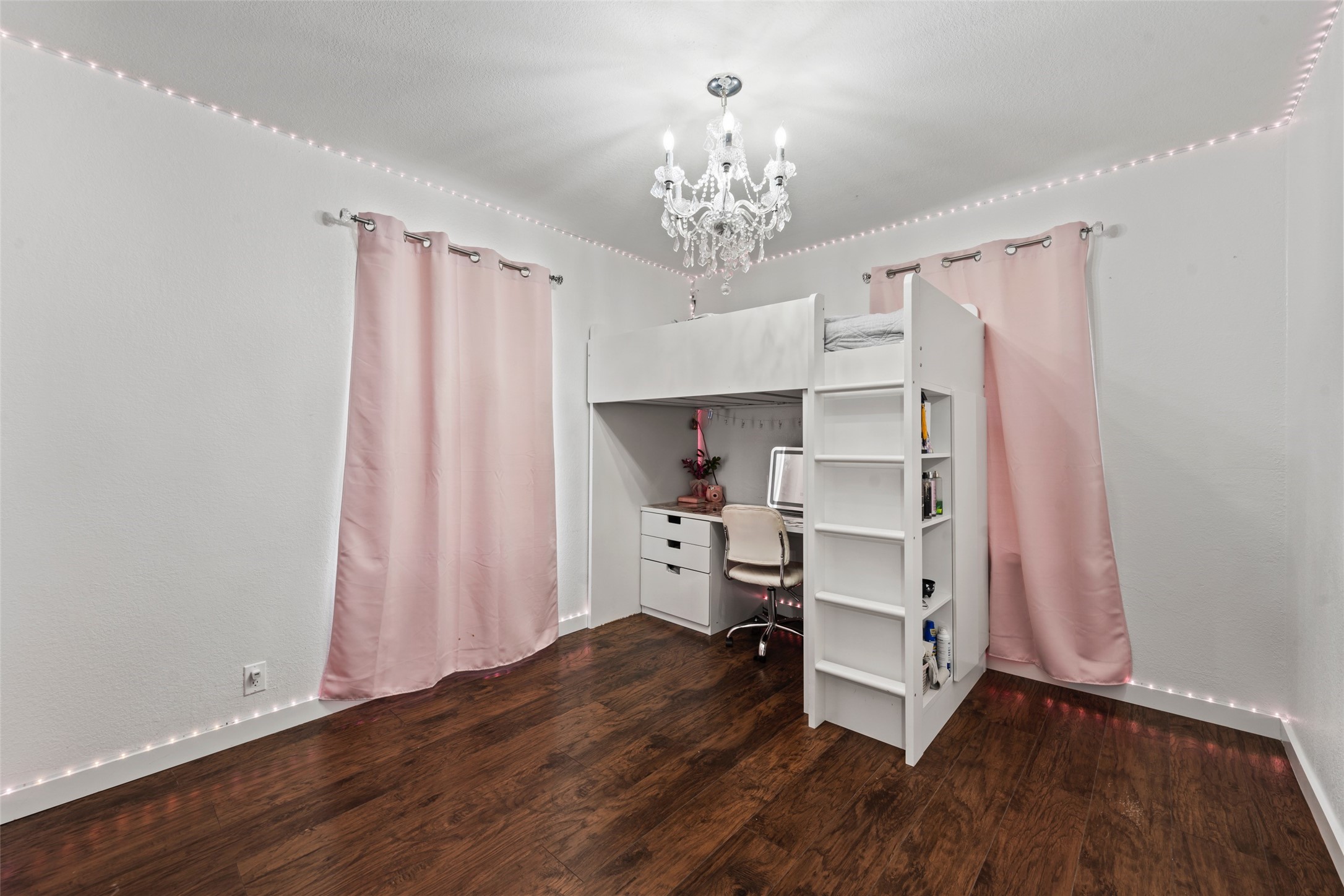 121 Austin Street Mcgregor TX 76657