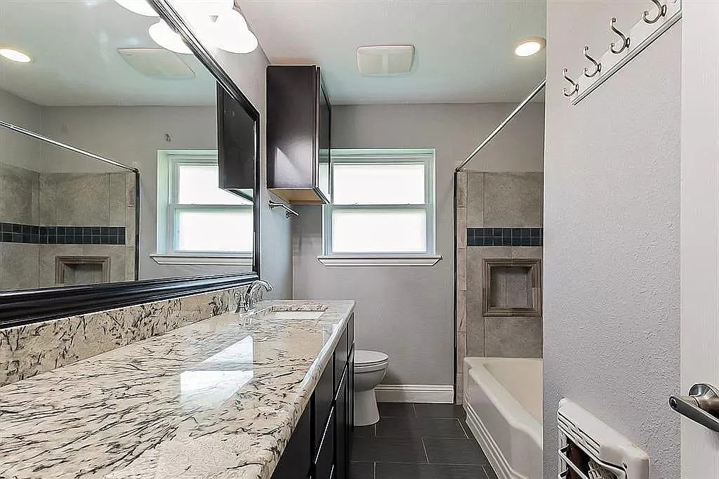 5516 Forest Lane Dallas TX 75230