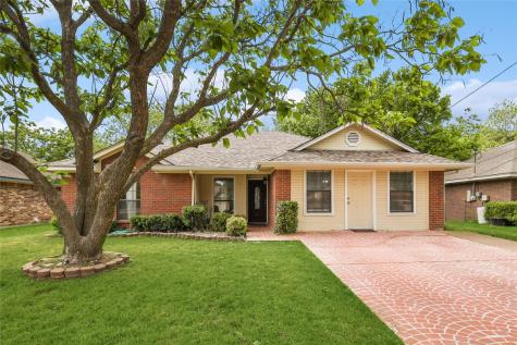805 Royal Meadow Street Denton TX 76209
