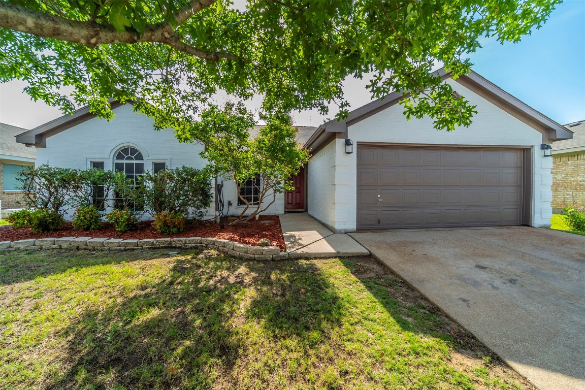 620 Sawyer Drive Saginaw TX 76179