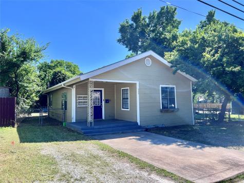 111 W 1st Street Weatherford TX 76086