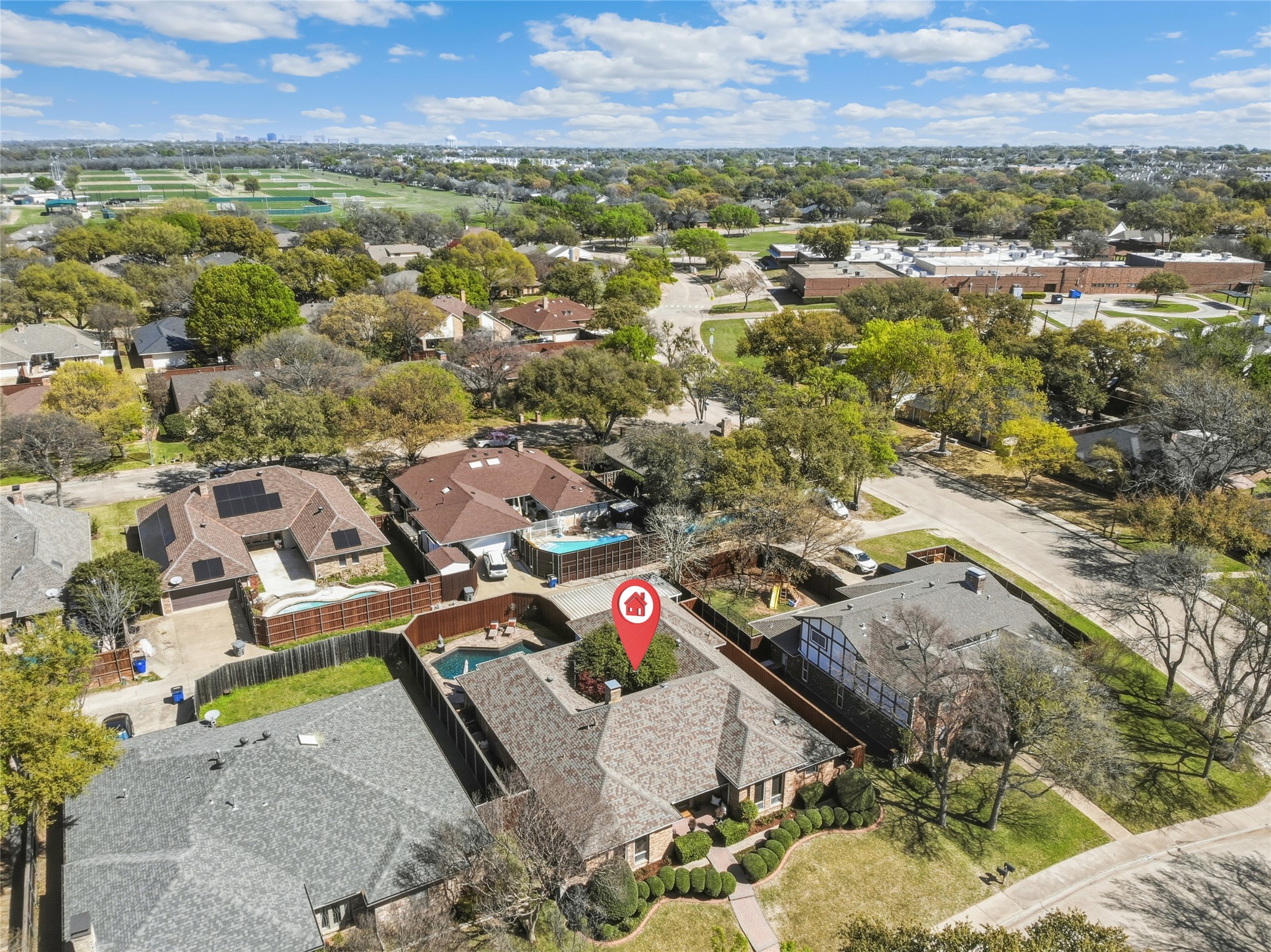 10019 Hickory Crossing Dallas TX 75243
