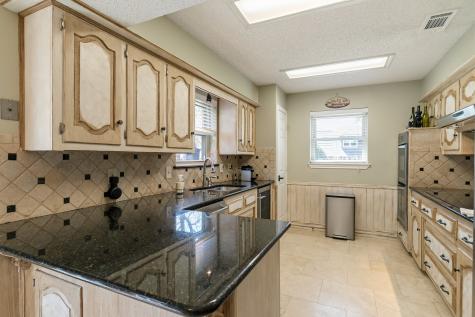 10019 Hickory Crossing Dallas TX 75243
