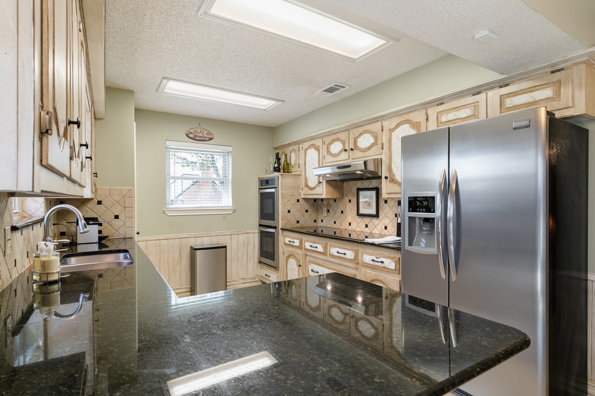 10019 Hickory Crossing Dallas TX 75243
