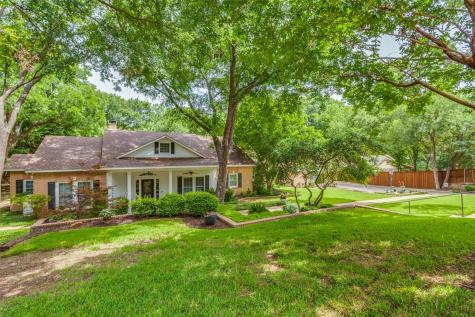 1611 Creek Wood Drive Midlothian TX 76065