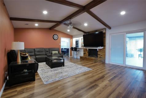 1047 Quail Run Duncanville TX 75116