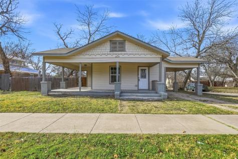 1615 N Oak Avenue Mineral Wells TX 76067
