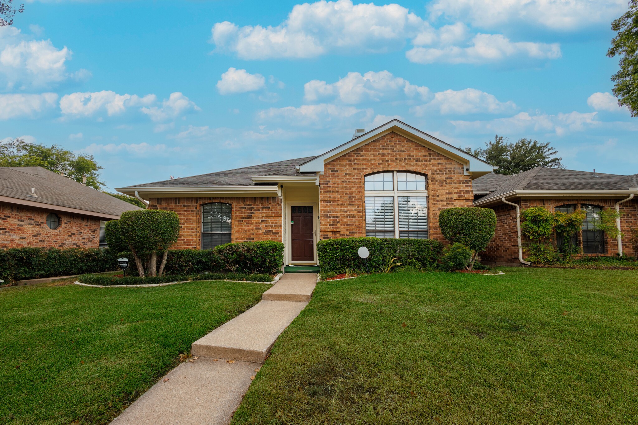 2013 Peakwood Drive Garland TX 75044