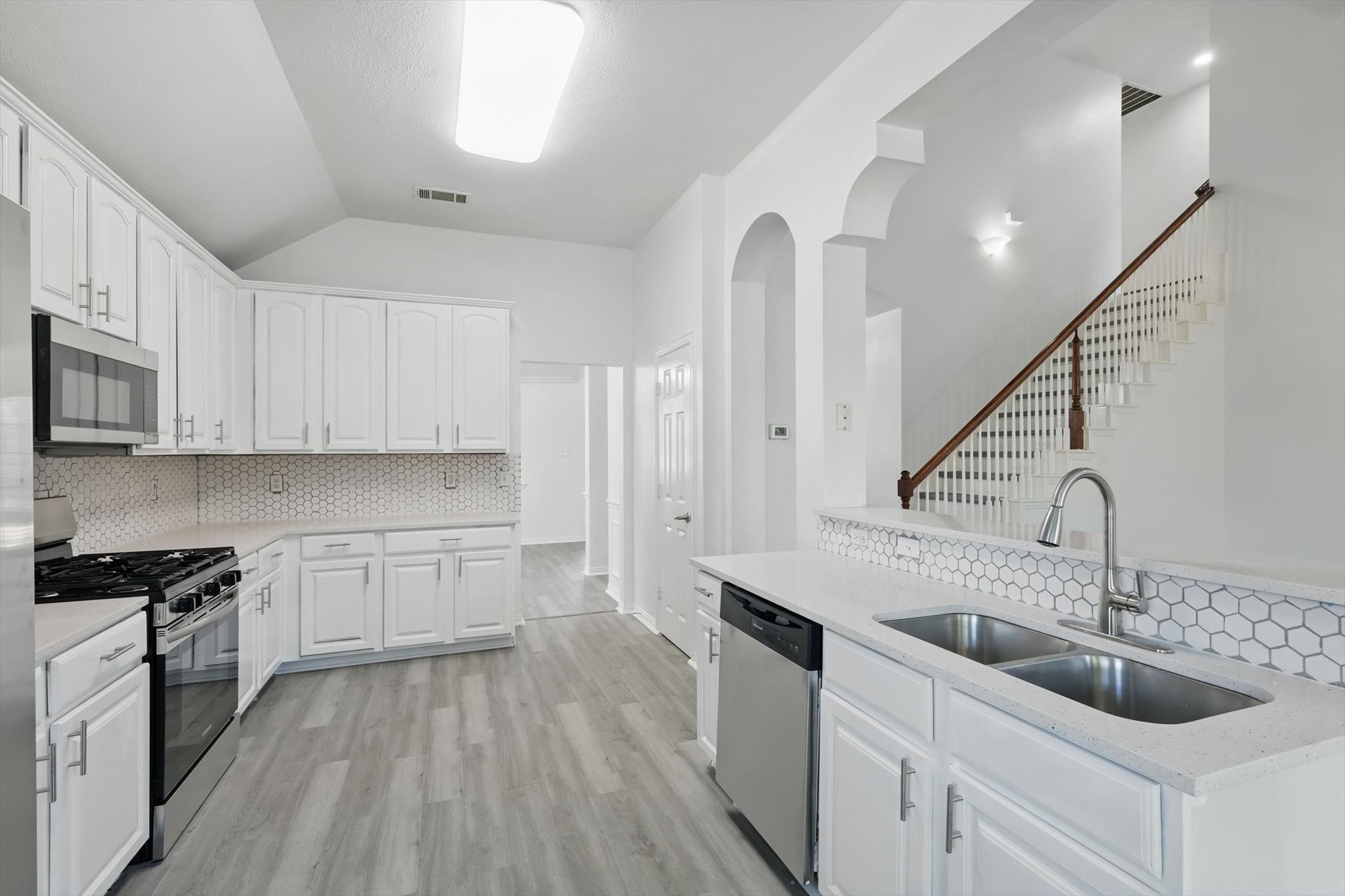 1228 Carriage Creek Drive Desoto TX 75115