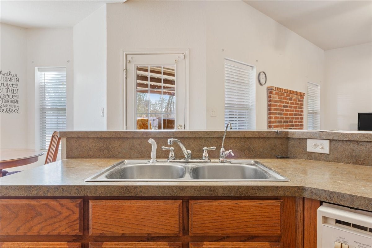 400 Wildcat Drive Lacy Lakeview TX 76705