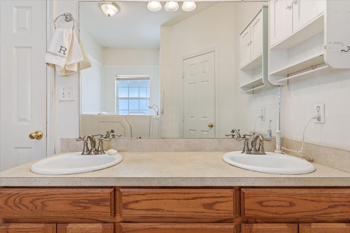 400 Wildcat Drive Lacy Lakeview TX 76705